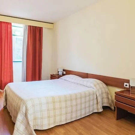 فندق Dos Cavaleiros 3*