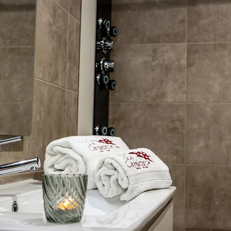 Dos Cavaleiros 호텔 3*