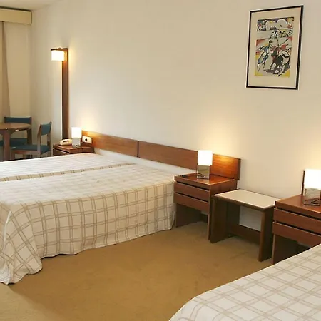 Dos Cavaleiros فندق توريس نوفاس