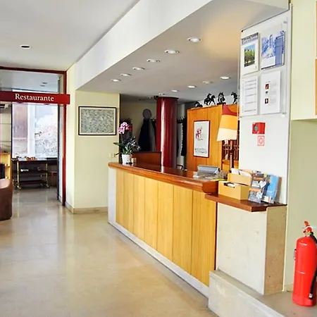 Dos Cavaleiros 3* توريس نوفاس