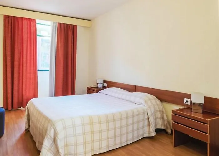 Hotel Dos Cavaleiros 3*