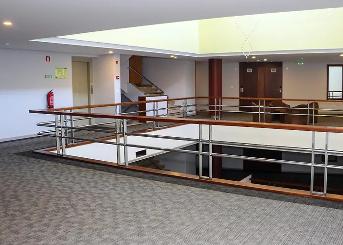 Dos Cavaleiros 3* טורס נובאס